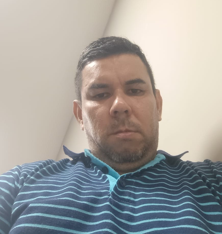 Foto de Fernando Nunes Pereira desaparecido, com informações sobre seu último paradeiro.