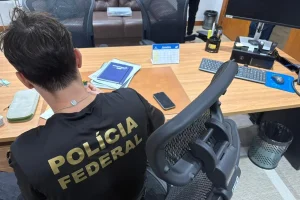Polícia Federal deflagra Operação Barco de Papel para investigar irregularidades em aplicações financeiras