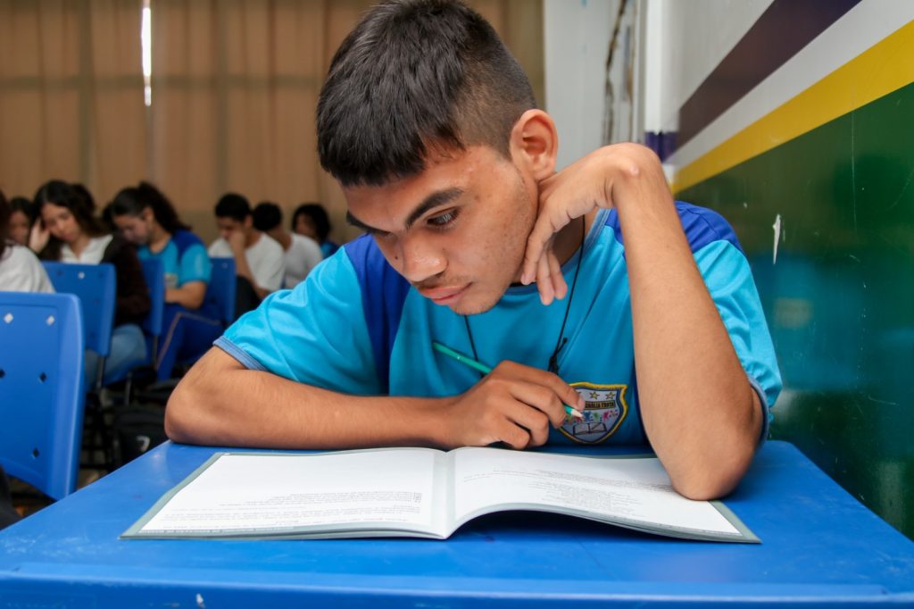 Reservas de vagas para alunos com deficiência alcançam 3,5 mil no Amazonas e prazo termina nesta terça-feira (13)