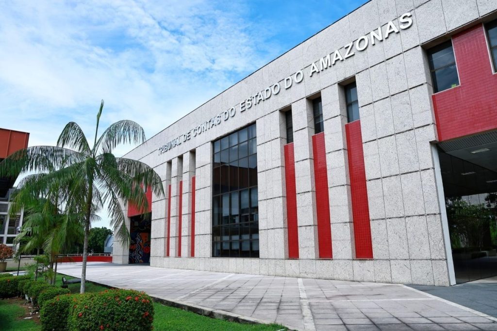 Tribunal de Contas do Amazonas recebe prestações de contas anuais