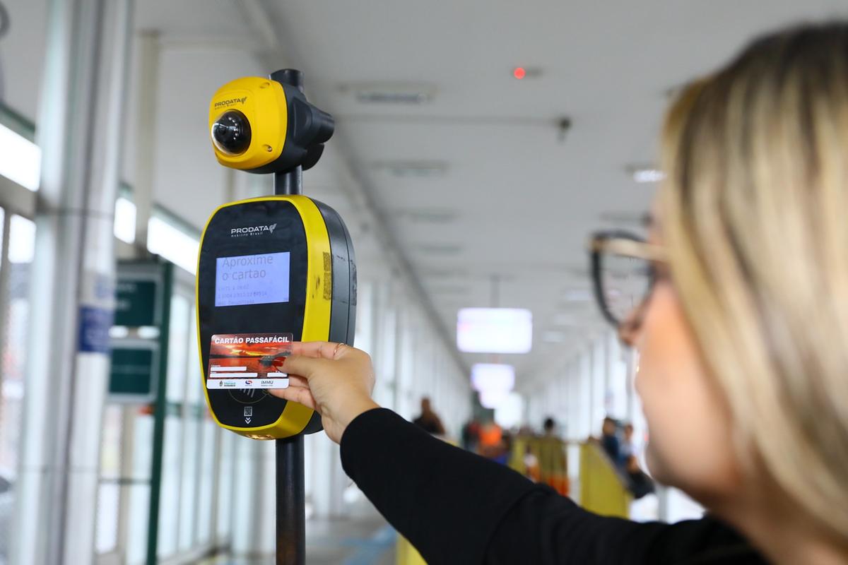 Recarga do Passafácil pelo WhatsApp passa a ter taxa extra em Manaus
