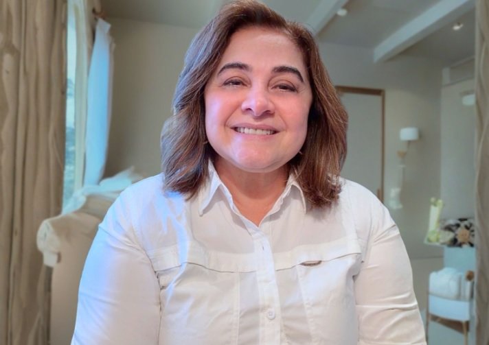 Crescendo em todas as pesquisas, Professora Maria do Carmo rebate ataques e desafia adversários: ‘nunca souberam disputar no voto limpo’