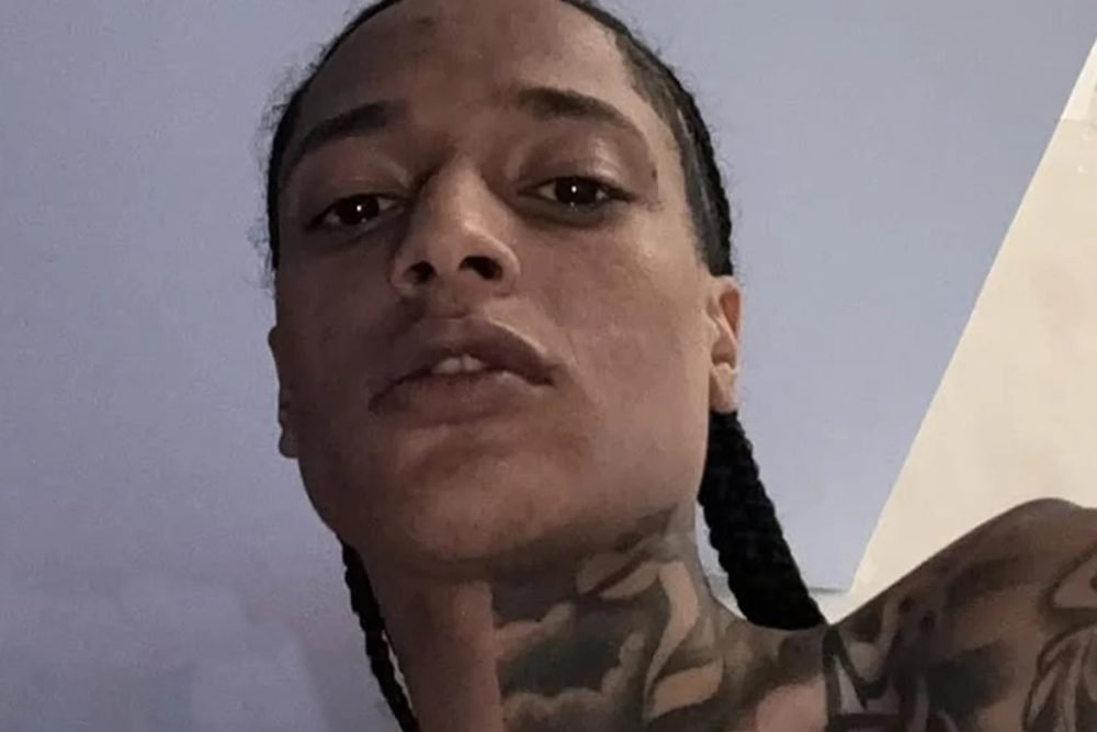 Rapper Oruam que teve julgamento adiado por tentativa de homicídio contra policiais civis no Rio de Janeiro.