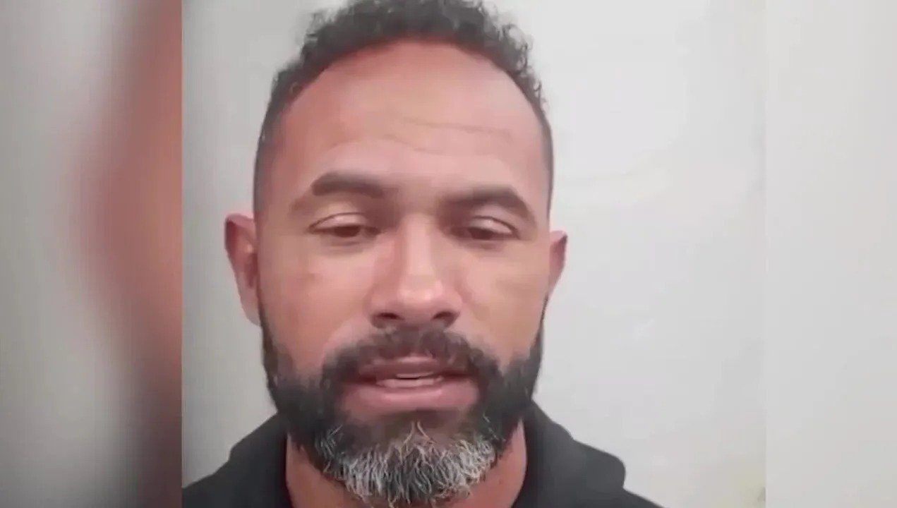 Goleiro Bruno registrado no BID da CBF