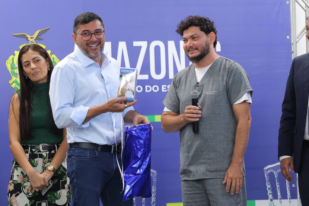 Governador Wilson Lima e vice Tadeu de Souza durante cerimônia de abertura do ano letivo do Cetam em Manaus