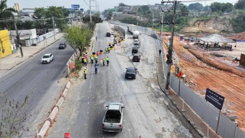 interdição na avenida autaz mirim em manaús para obras da cigás