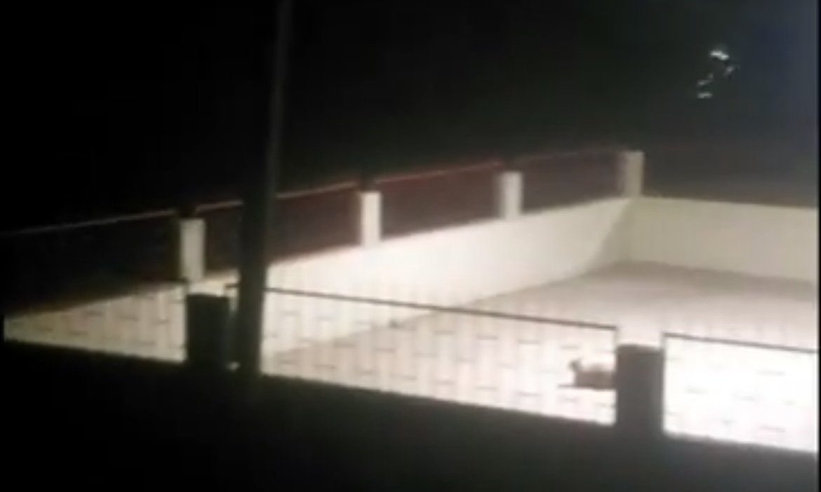 Troca de tiros entre policiais e traficantes no rio solimões
