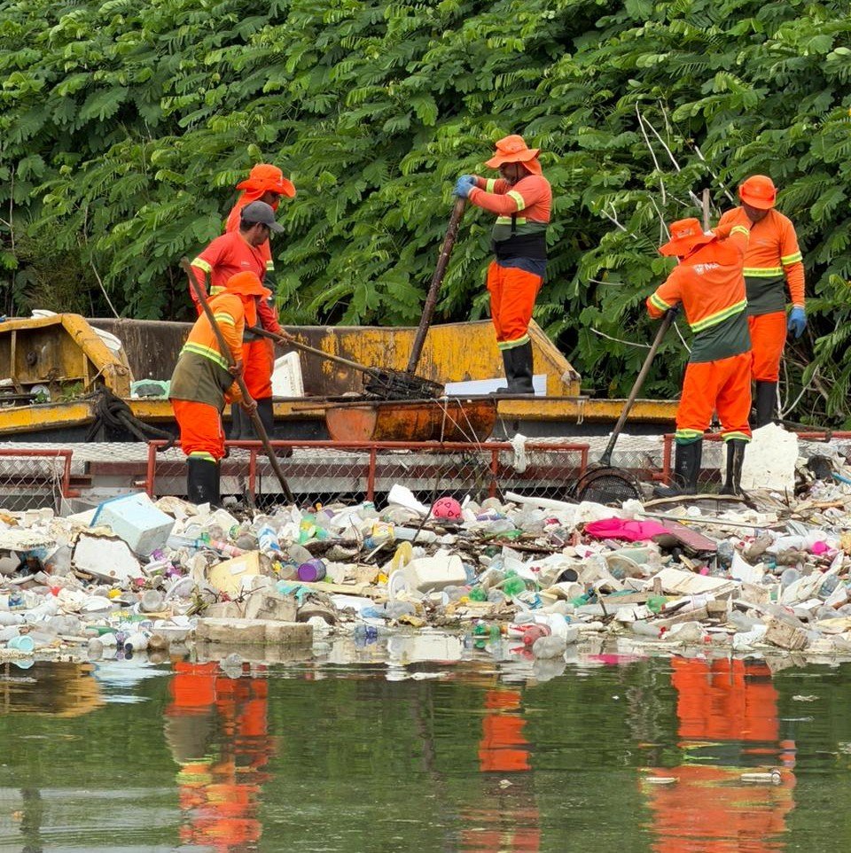 ecobarreira em manaust com resíduos sólidos coletados