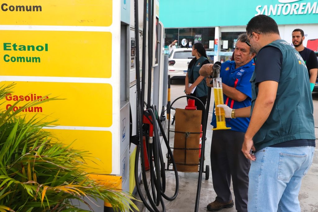 Pesquisa de preços de combustíveis em Manaus, com foco na gasolina e etanol