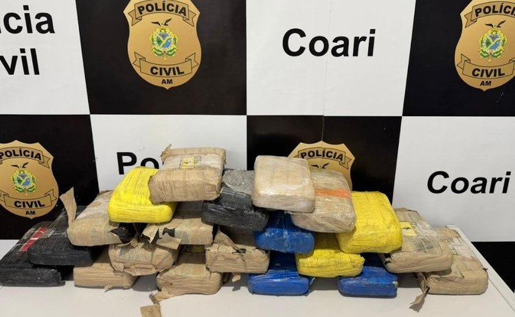 Apreensão de maconha tipo skunk pela polícia civil em Coari