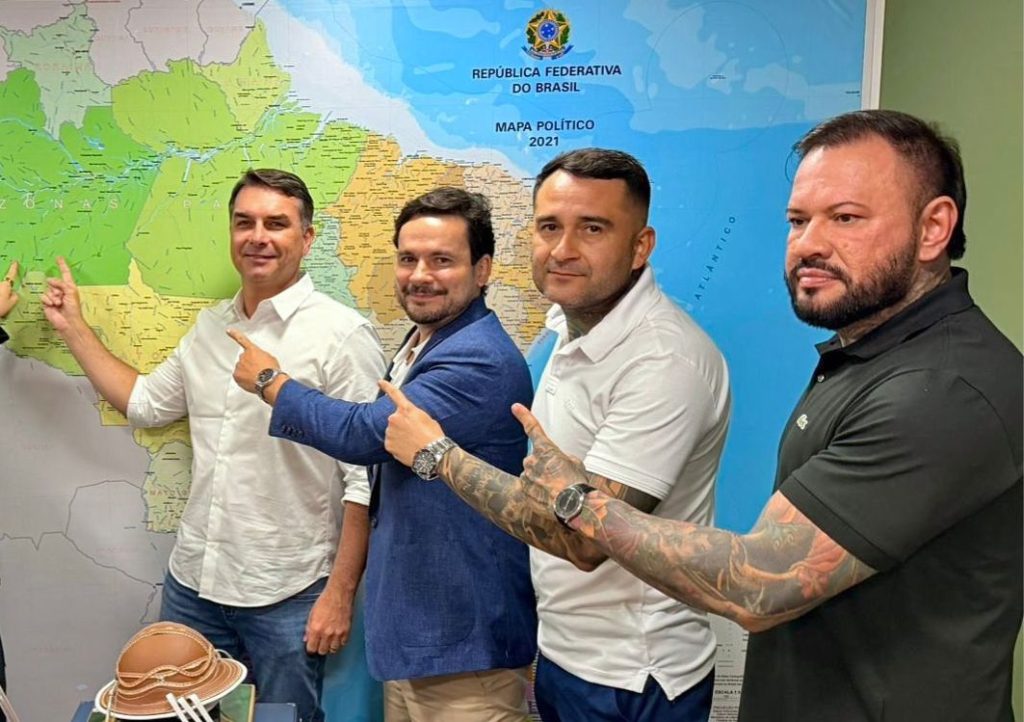 Vereador Sargento Salazar e seu assessor Kidson Maia em reunião política do partido liberal em brasília