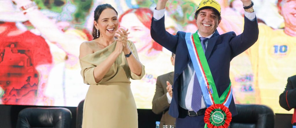 Tribunal de Contas do Estado do Amazonas aplicando multa ao prefeito de Itacoatiara