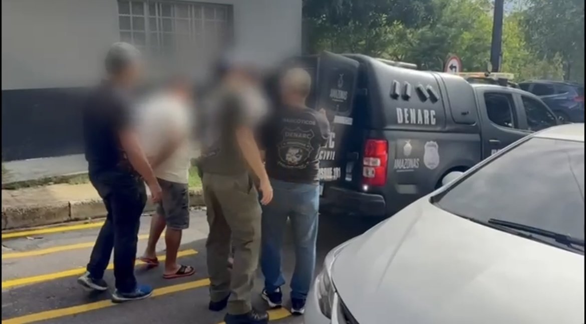 polícia civil do amazonas apreende skunk e prende criminosos