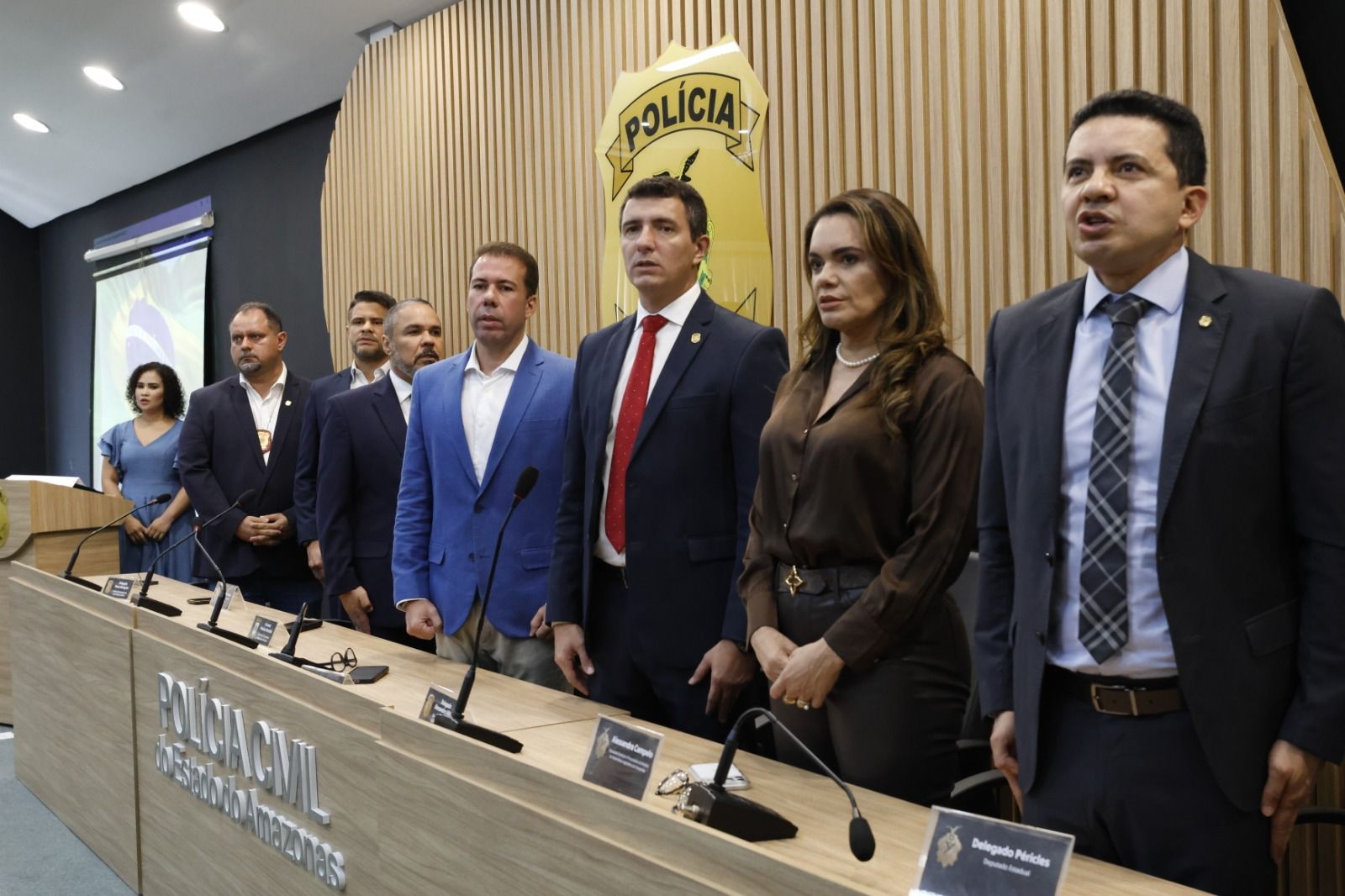 Cerimônia de posse de novos servidores da Polícia Civil do Amazonas em auditório