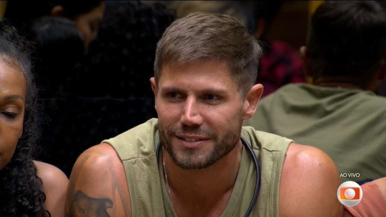 Babu Santana, Marcelo e Juliano Floss no confessionário do BBB 26