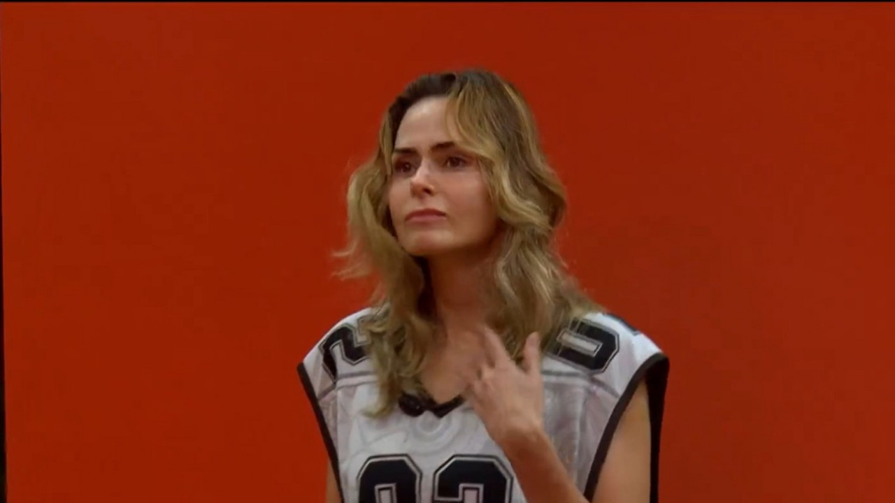 Ana Paula Renault comemorando a vitória na 11ª Prova do Líder do Big Brother Brasil 26