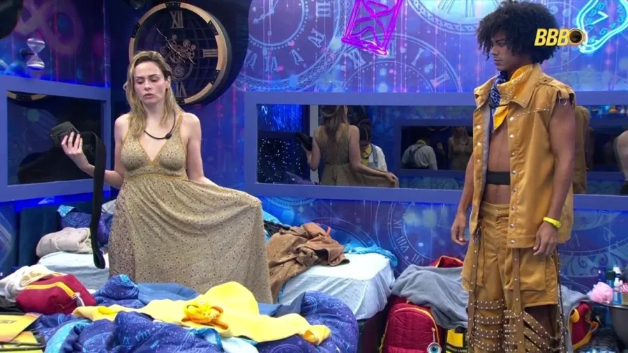 Ana Paula Renault reclama do figurino enviado pela produção do bbb 26 durante preparativos para festa
