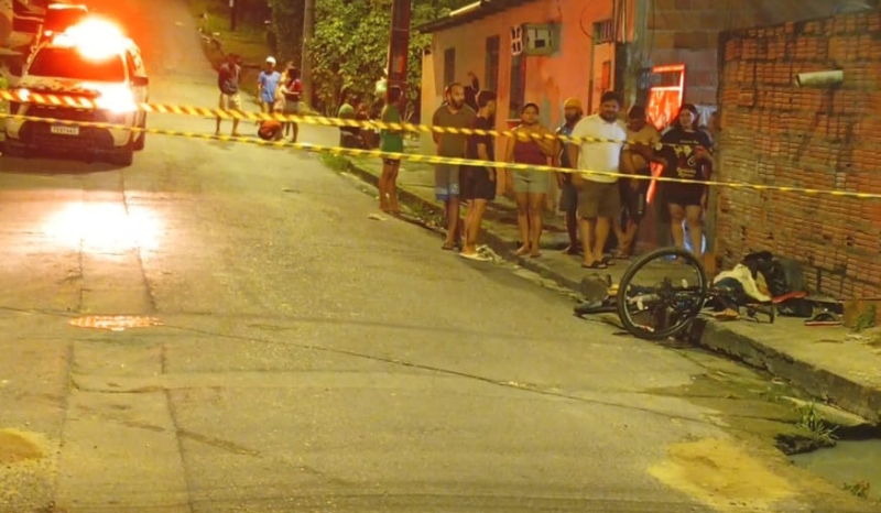 local de acidente onde ciclista colidiu contra muro no bairro monte sinai em manaus