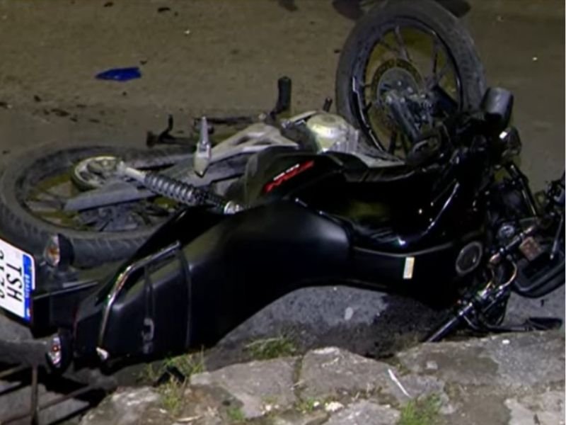 Atendimento de resgate a motociclistas feridos em acidente no bairro nova cidade em manaus