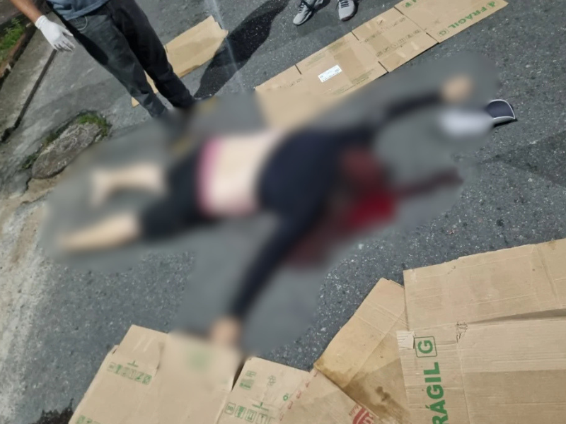 destroços de motos após colisão fatal na rua álvaro maia em itacoatiara amazonas