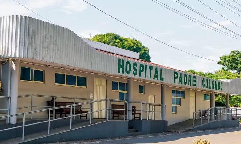 Hospital Padre Colombo em Parintins onde dois homens armados com facas provocaram correria e pânico.