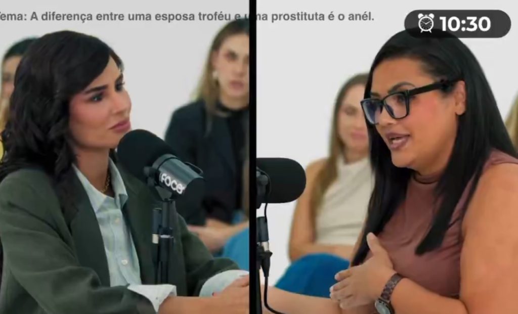 Empresária Natalia Beauty durante debate sobre relacionamentos e independência financeira no YouTube.