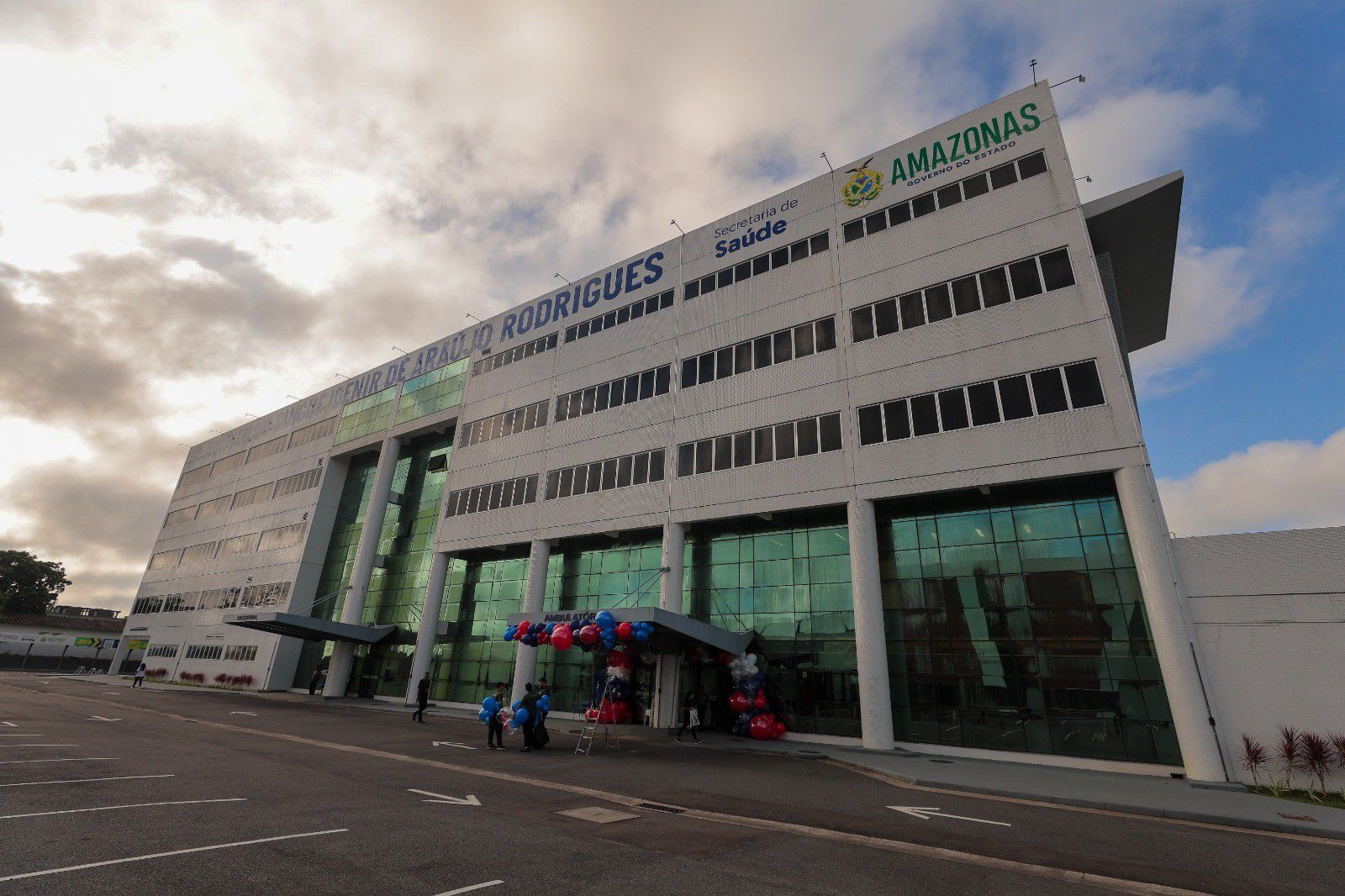Governador Wilson Lima na cerimonia de inauguracao do Hospital do Sangue Idenir de Araujo Rodrigues em Manaus Amazonas