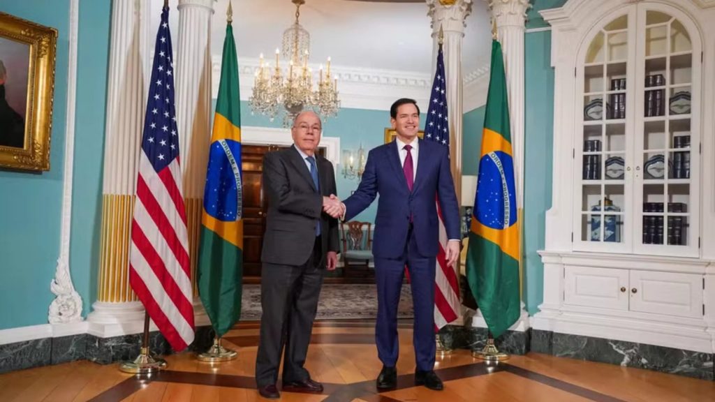 Ministro das Relações Exteriores Mauro Vieira em conversa diplomática com Marco Rubio sobre facções criminosas.