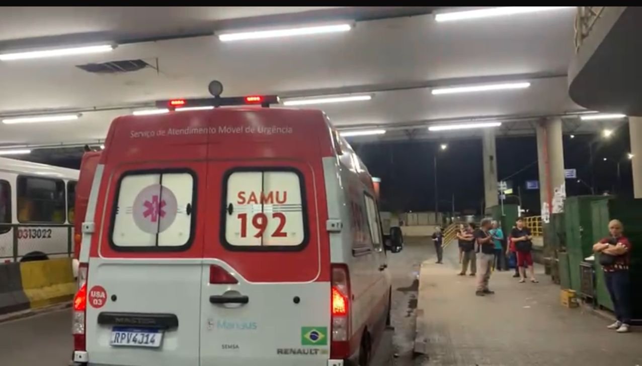 Movimentação policial no terminal de integração 3 após tentativa de feminicídio em manaus