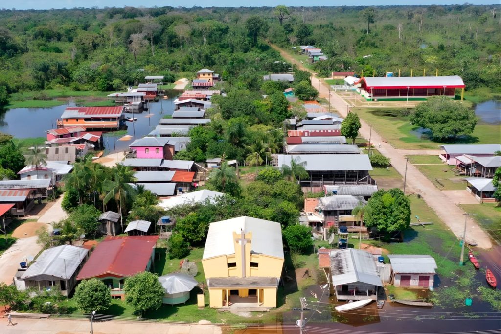Fachada do Ministério Público do Amazonas representando fiscalização de fundos municipais em Anamã