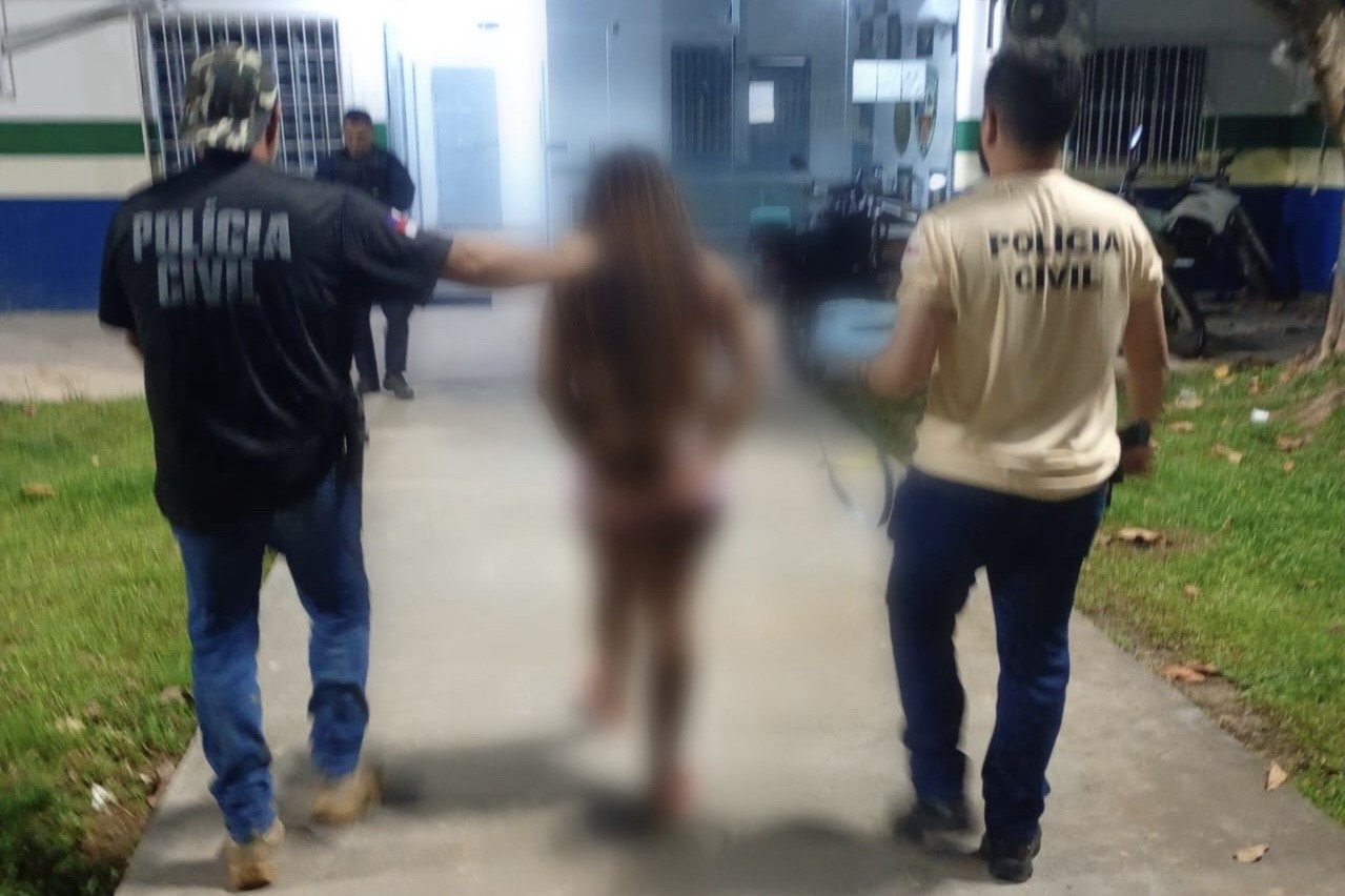Apreensão de drogas e balança de precisão realizada pela Polícia Civil em residência no município de Juruá no Amazonas.