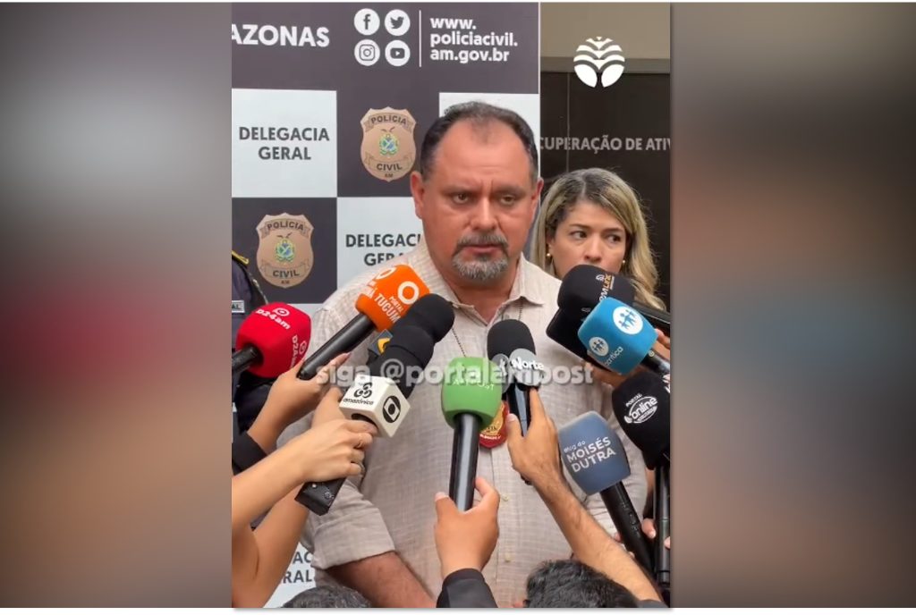 Delegado Paulo Mavignier da Polícia Civil do Amazonas durante coletiva sobre o crime ocorrido em Envira.