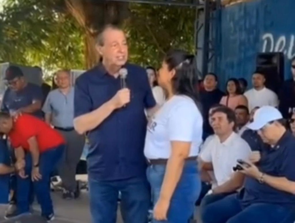 Senador Omar Aziz e sua suplente Cheila Moreira durante agenda política no Amazonas.