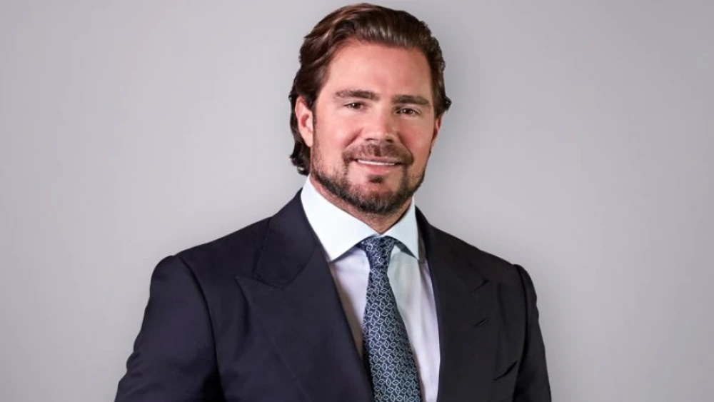 Banqueiro Daniel Vorcaro alvo de investigações sobre fraudes financeiras e presentes milionários