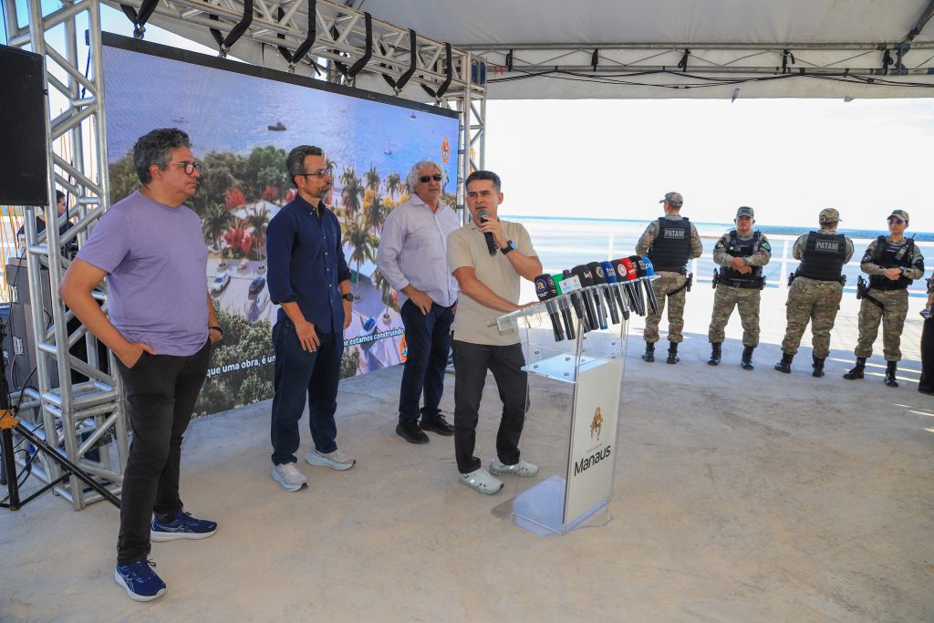 Prefeito David Almeida vistoria as obras do parque encontro das águas em manaus que está com oitenta e um por cento de conclusão