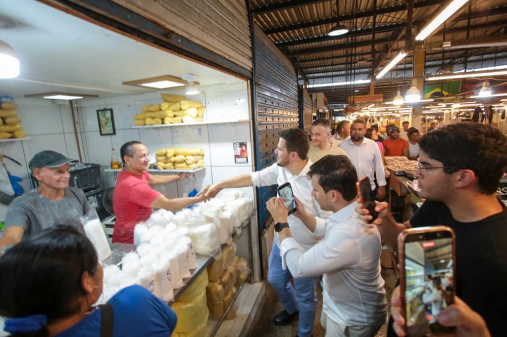 Prefeito Renato Junior em visita oficial ao Mercado Municipal Adolpho Lisboa em Manaus