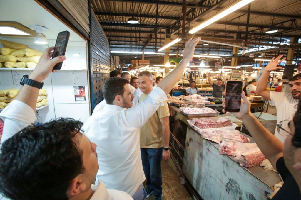Prefeito Renato Junior em visita oficial ao Mercado Municipal Adolpho Lisboa em Manaus