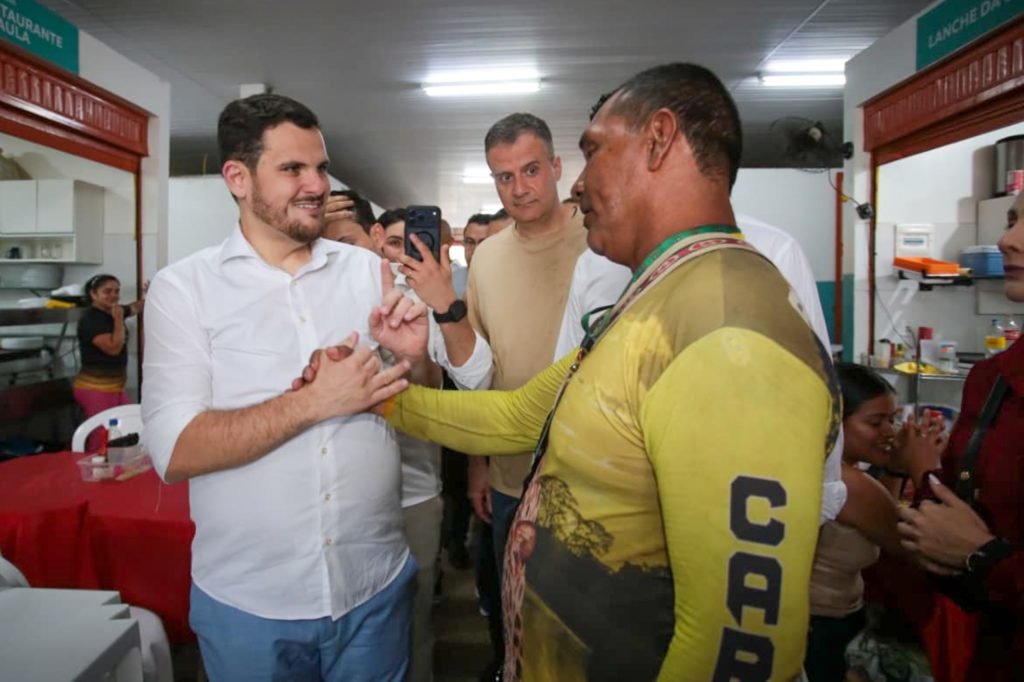 Prefeito Renato Junior em visita oficial ao Mercado Municipal Adolpho Lisboa em Manaus