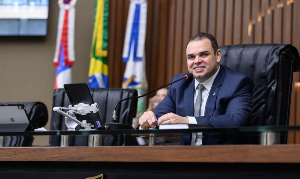 deputado roberto cidade apresenta projeto de lei sobre tecnologia e agricultura no amazonas