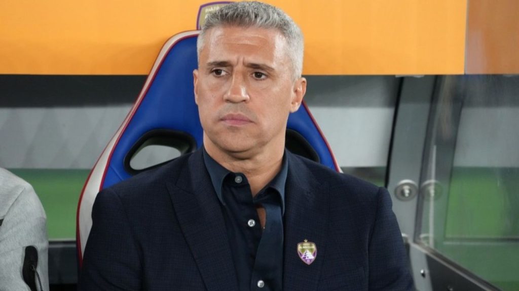 Técnico Hernán Crespo durante partida do São Paulo Futebol Clube.