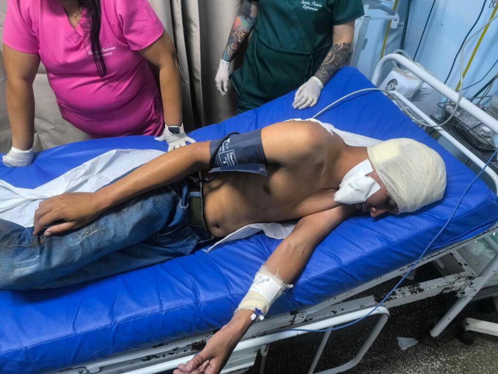 Vítima encontrada pela polícia após fugir de sequestro e tortura por dívida de agiotagem em Manaus