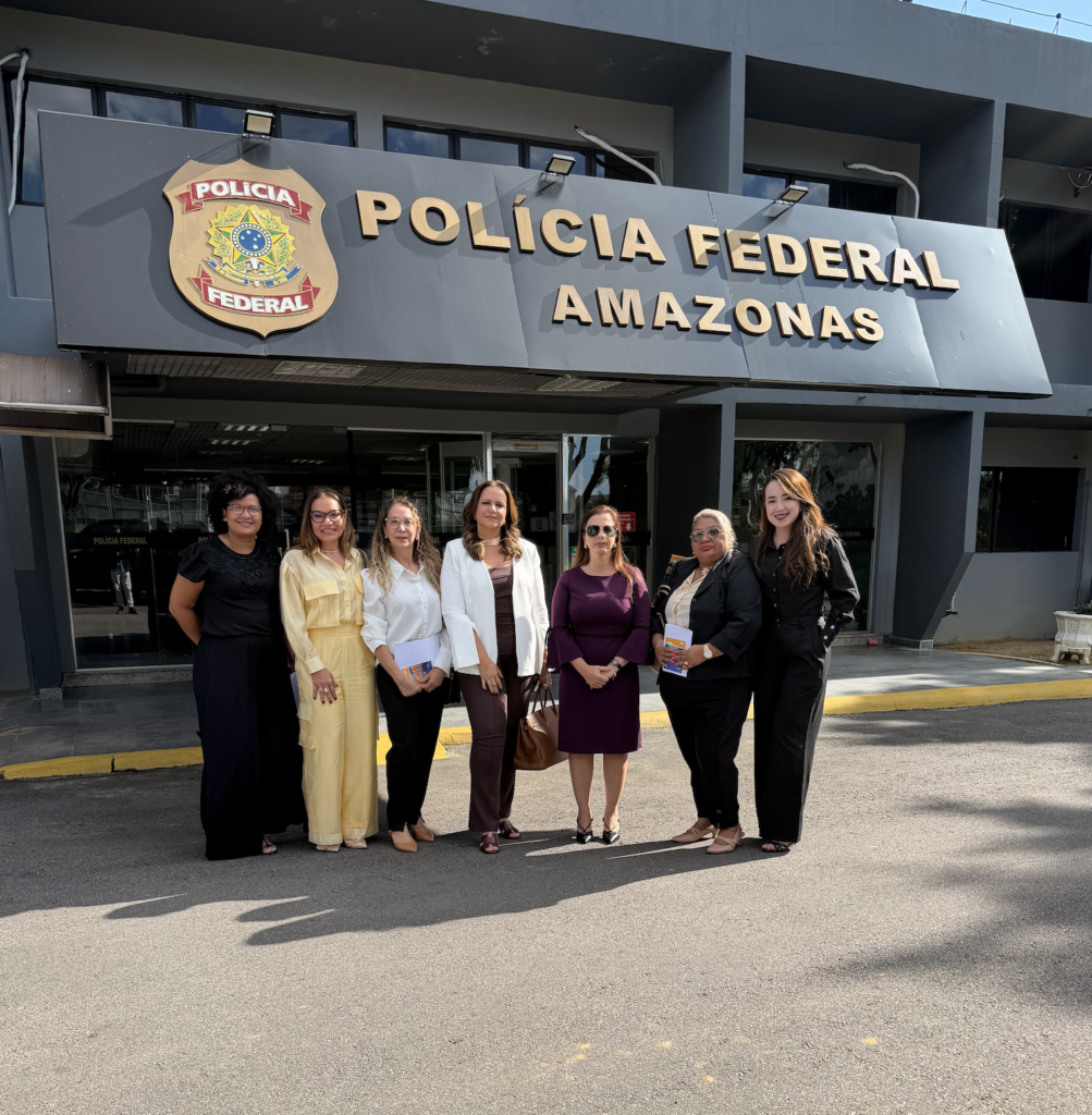 Representantes da Virada Feminina e da Polícia Federal em reunião institucional em Manaus Amazonas