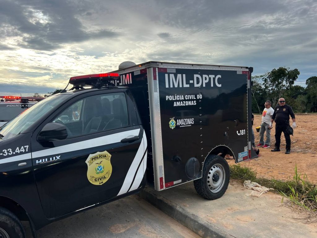 Corpo de homem encontrado com mãos amarradas em área de mata no bairro Jorge Teixeira em Manaus