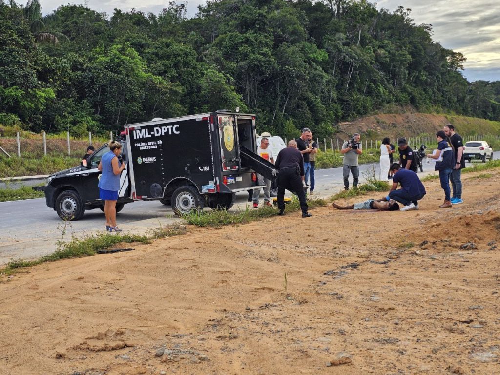 Corpo de homem encontrado com mãos amarradas em área de mata no bairro Jorge Teixeira em Manaus