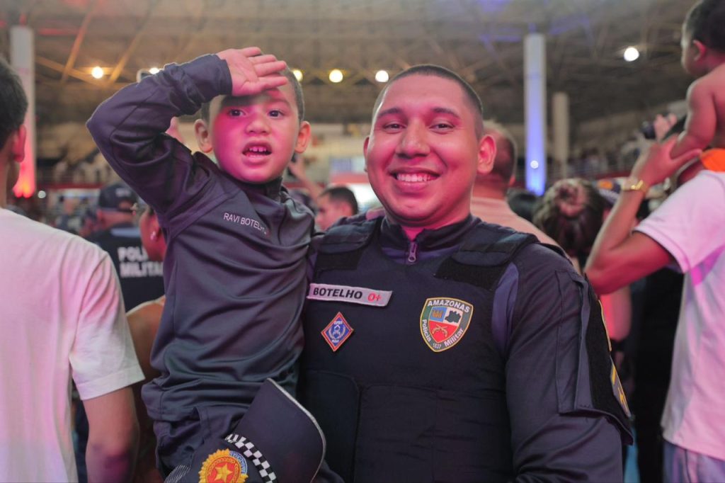 Governador Wilson Lima em solenidade de formatura de quinhentos novos soldados da policia militar para reforço da segurança no Amazonas.