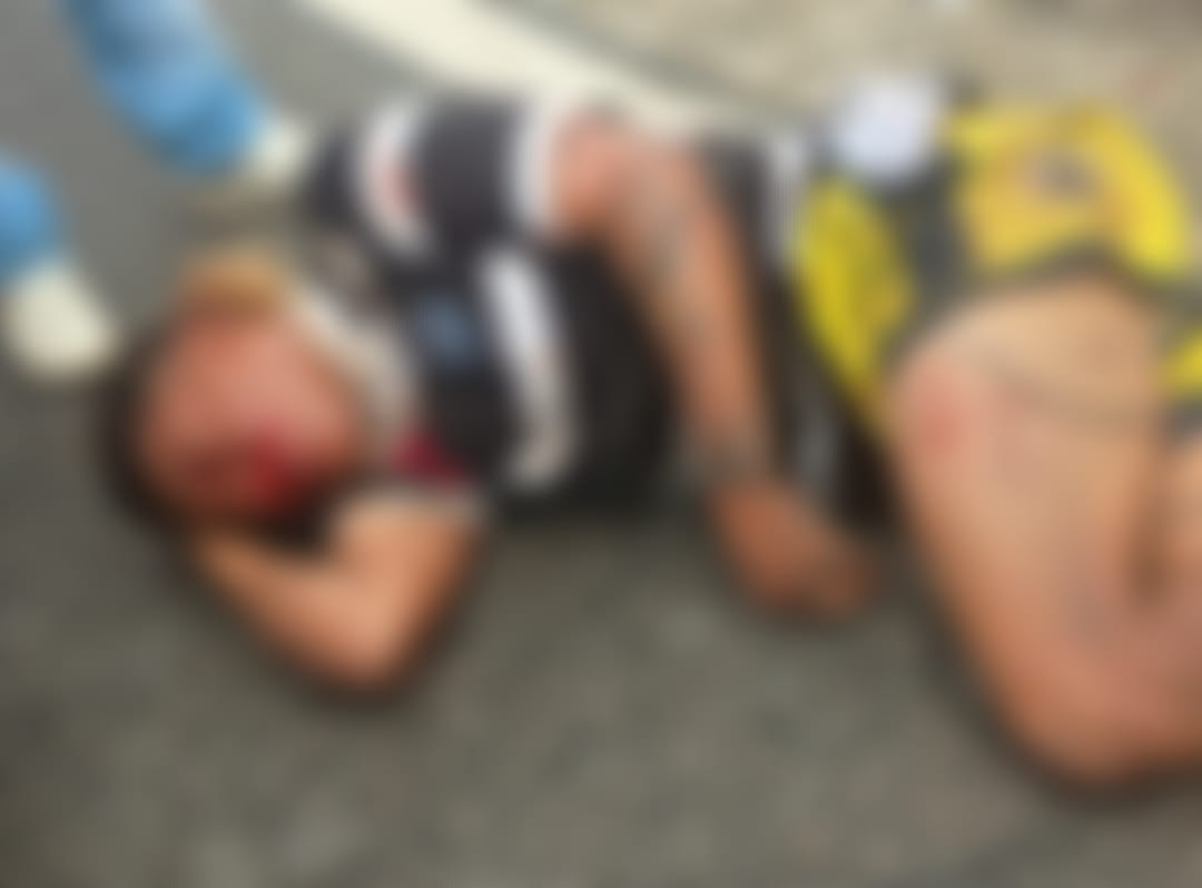 Homem suspeito de assalto em ônibus capturado por moradores no bairro Novo Aleixo em Manaus.