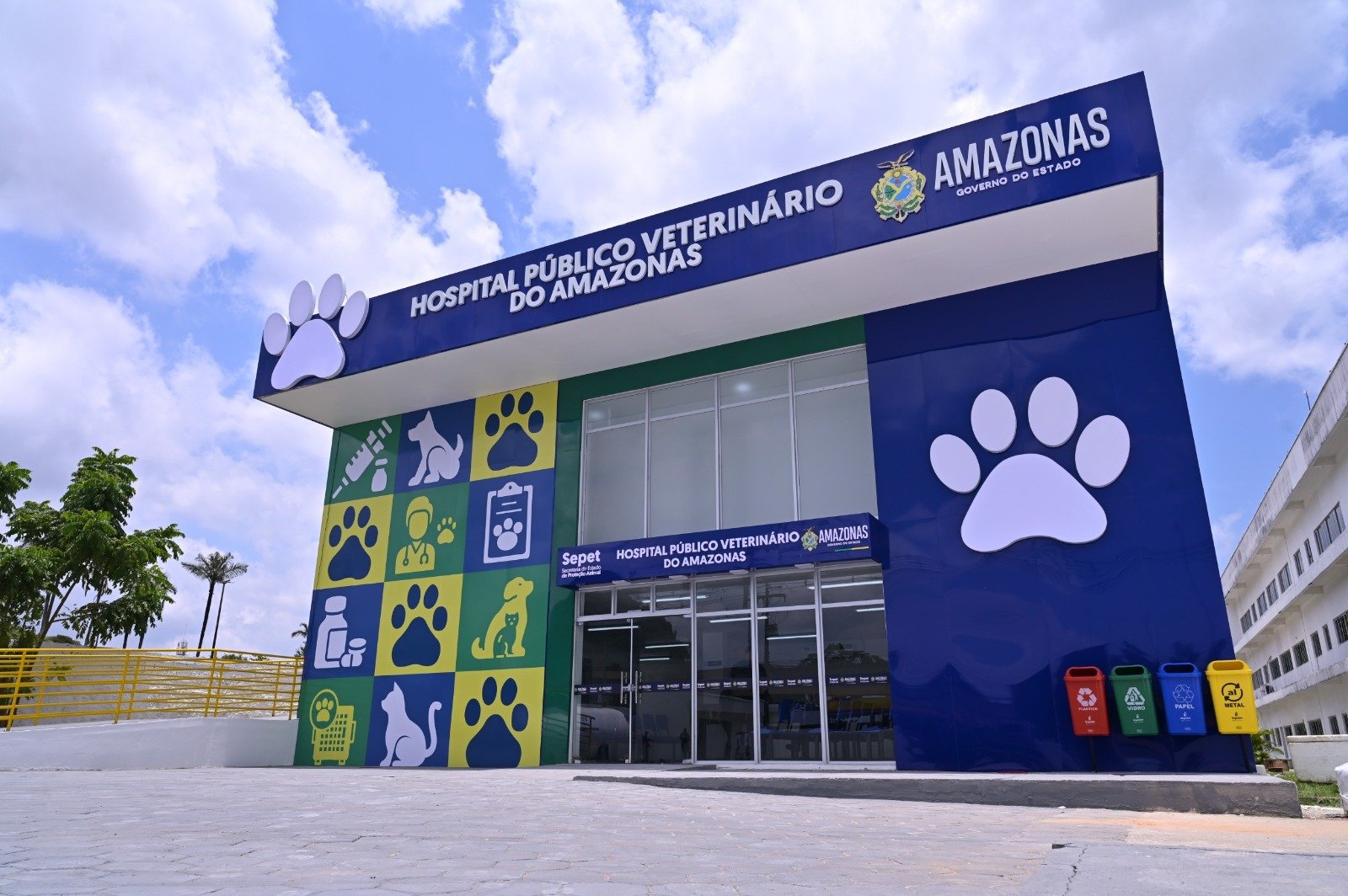 Fachada do Hospital Público Veterinário do Amazonas em Manaus.
