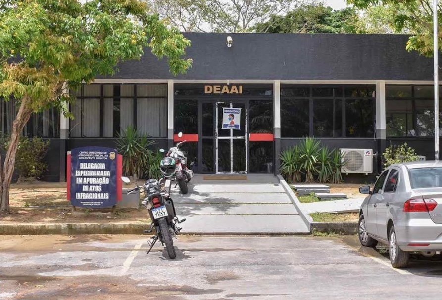 Fachada da Delegacia Especializada em Apuração de Atos Infracionais Deaai em Manaus