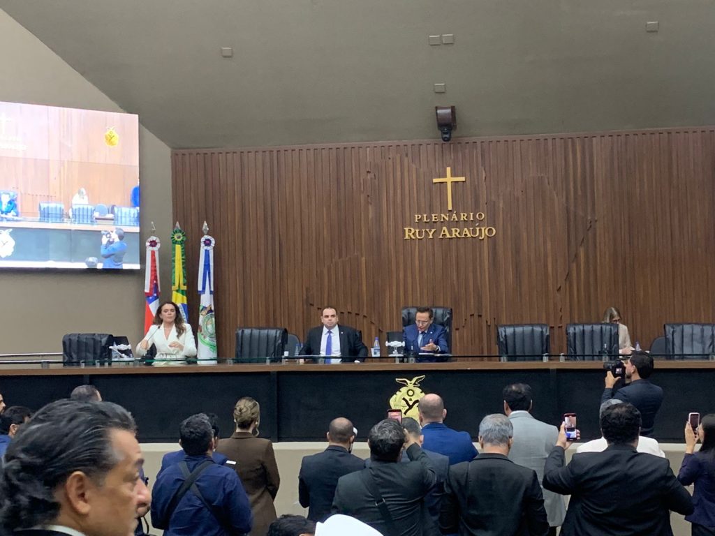 deputado adjuto afonso fala sobre os preparativos para a eleição indireta no amazonas