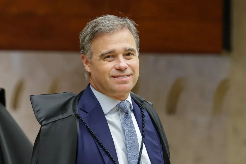 foto do voo latam com o ministro andre mendonca